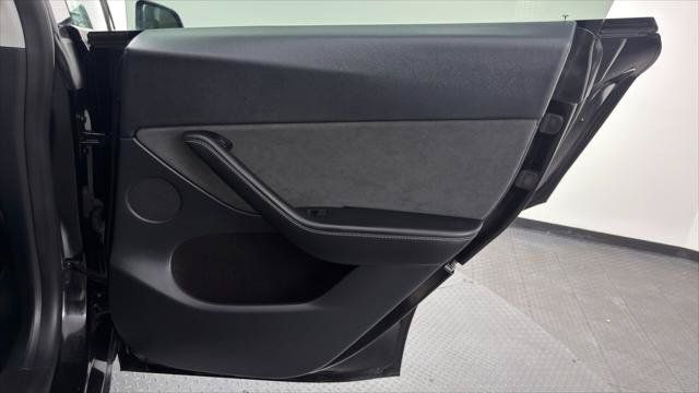Used 2024 Tesla Model Y Long Range RWD image 19