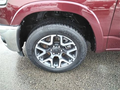 Used 2025 RAM 1500 Laramie image 19