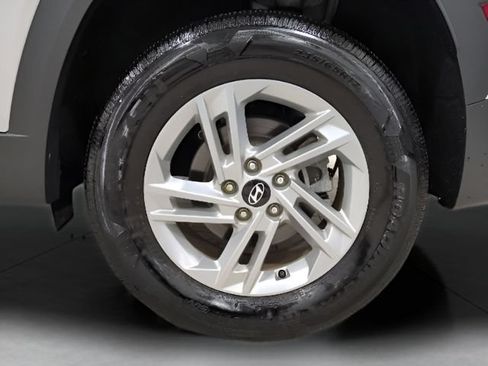 Used 2025 Hyundai Tucson SE AWD/4WD image 25