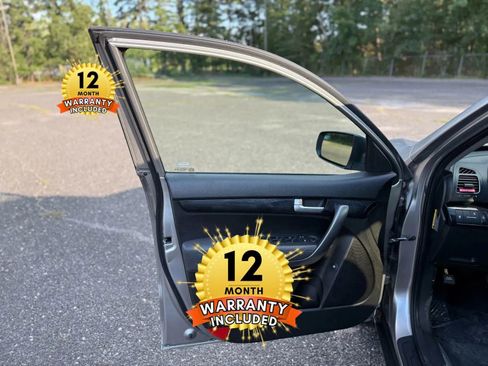 Used 2015 Kia Sorento LX image 47