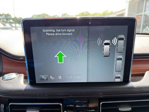 Used 2020 Lincoln Aviator Grand Touring w/ Equipment Group 302A AWD/4WD image 33