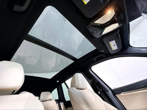 Used 2024 BMW X3 sDrive30i w/ Premium Package w/ZPA image 22