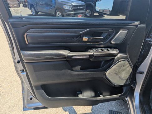Used 2019 RAM 1500 Limited AWD/4WD image 9