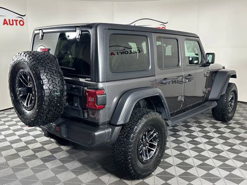 Used 2024 Jeep Wrangler Unlimited Rubicon w/ XTREMEE 35" Tire Package AWD/4WD image 8