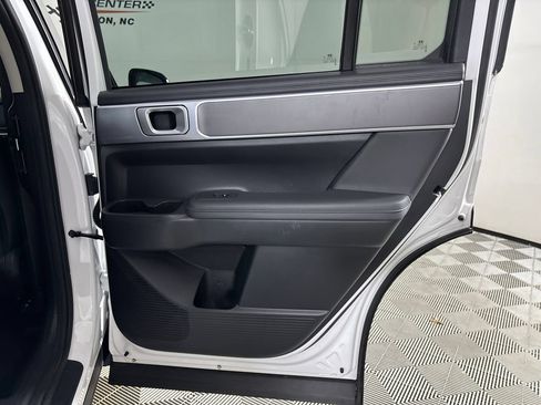 Used 2026 Hyundai Santa Fe SEL FWD image 23