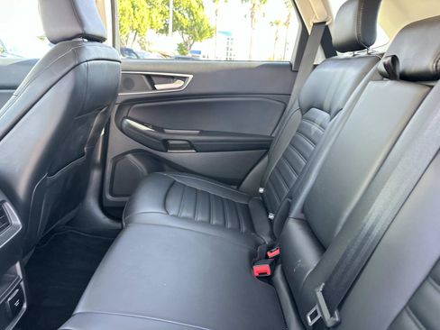 Used 2023 Ford Edge SEL w/ Convenience Package image 14