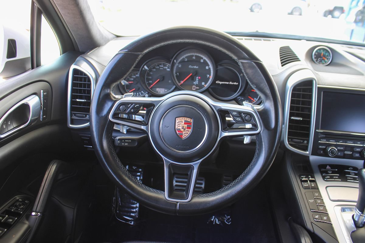 Used 2015 Porsche Cayenne Turbo AWD/4WD image 26