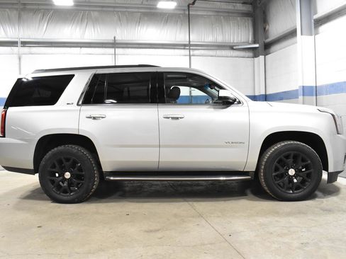 Used 2017 GMC Yukon SLT image 28