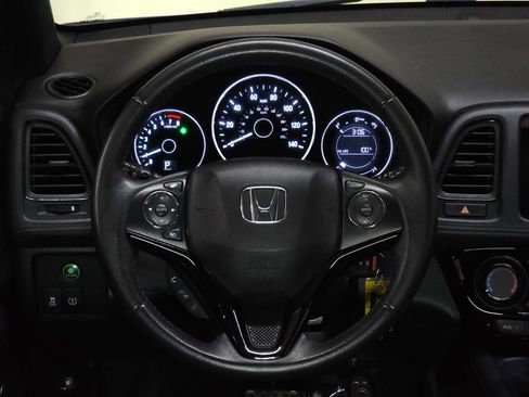 Used 2021 Honda HR-V Sport image 26