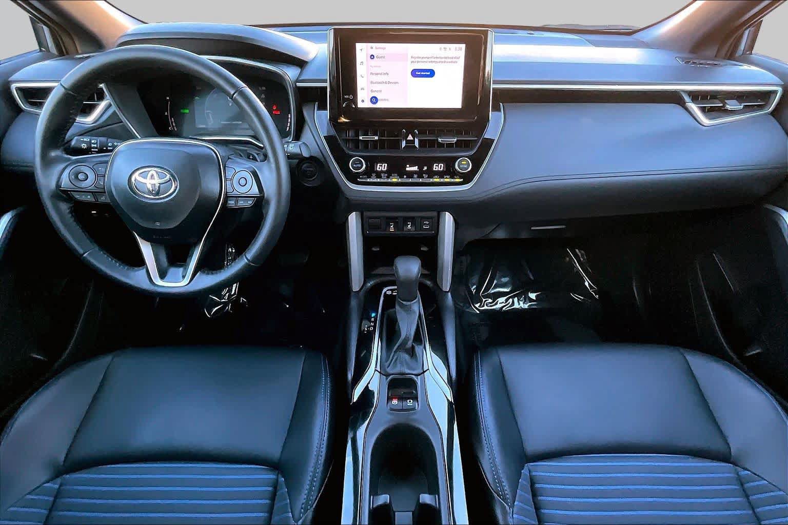 Used 2024 Toyota Corolla Cross AWD Hybrid w/ Convenience Package image 16