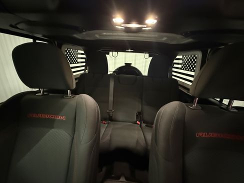 Used 2021 Jeep Wrangler Unlimited Rubicon AWD/4WD image 25