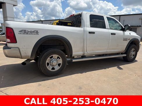 Used 2018 RAM 2500 Tradesman w/ Chrome Appearance Group AWD/4WD image 3
