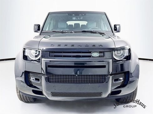 Used 2022 Land Rover Defender 110 X AWD/4WD image 2