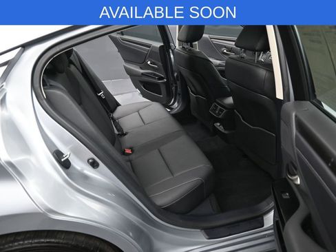 Used 2025 Lexus ES 350 w/ Accessory Package (Z1) FWD image 32