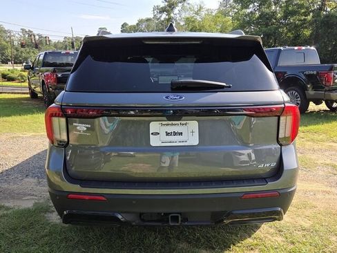 Used 2025 Ford Explorer ST-Line AWD/4WD image 13
