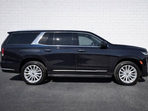 Used 2021 Cadillac Escalade Premium Luxury image 4
