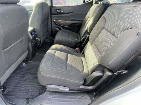 Used 2021 GMC Acadia SLE w/ Driver Convenience Package image 6