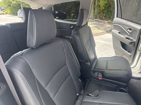 Used 2021 Honda Pilot Elite image 11