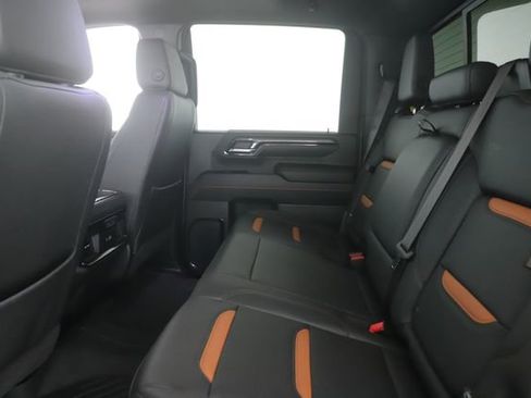 Used 2024 GMC Sierra 2500 AT4 w/ AT4 Premium Plus Package AWD/4WD image 29