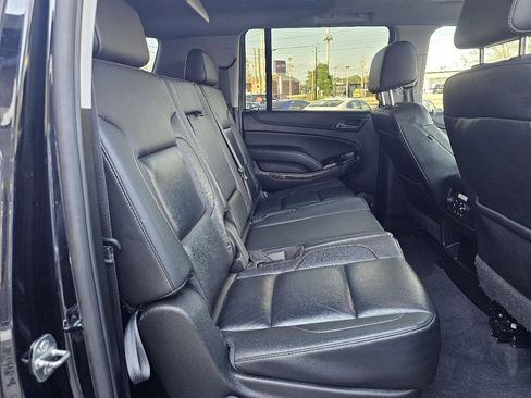 Used 2019 Chevrolet Suburban LT AWD/4WD image 58