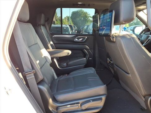 Used 2023 Chevrolet Tahoe RST w/ Luxury Package RWD image 15