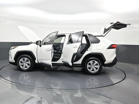 Used 2023 Toyota RAV4 LE FWD image 28