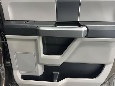 Used 2017 Ford F250 XLT w/ XLT Value Package AWD/4WD image 19
