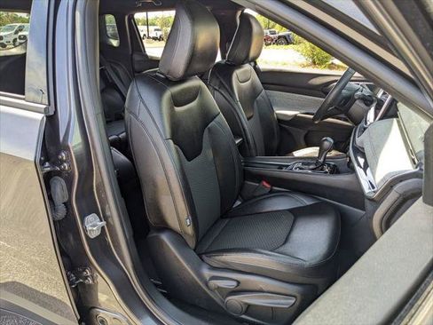 Certified 2024 Jeep Compass Latitude AWD/4WD image 47