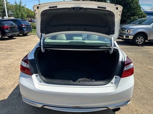 Used 2016 Honda Accord EX-L image 27