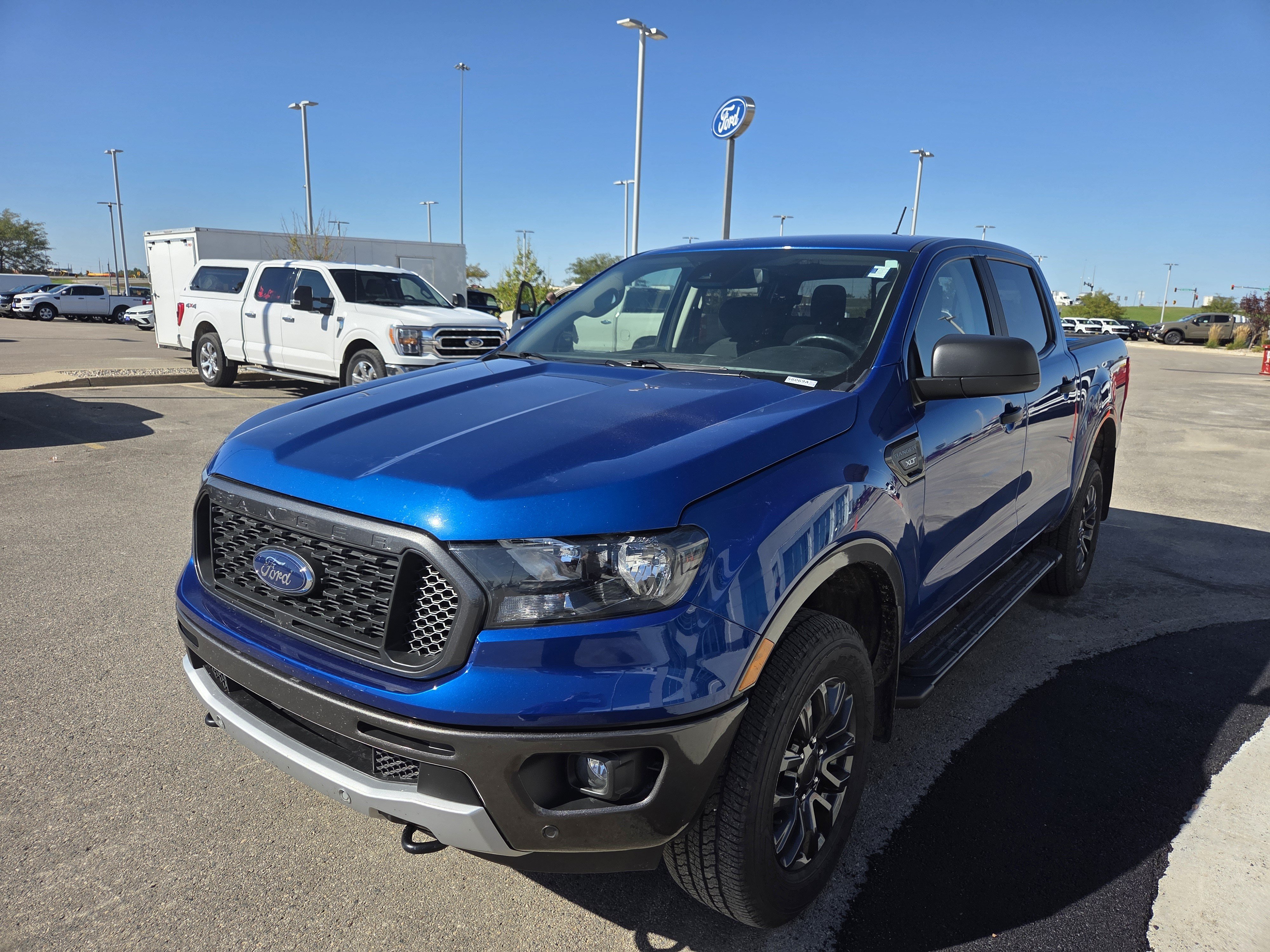 Used 2019 Ford Ranger XLT w/ Equipment Group 302A Luxury AWD/4WD image 3