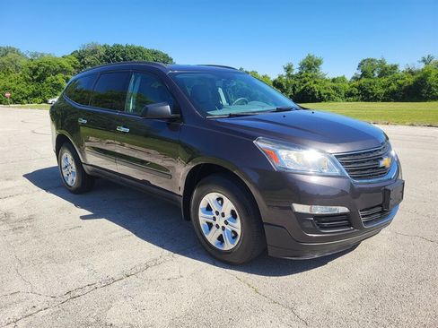 Used 2015 Chevrolet Traverse LS FWD image 8