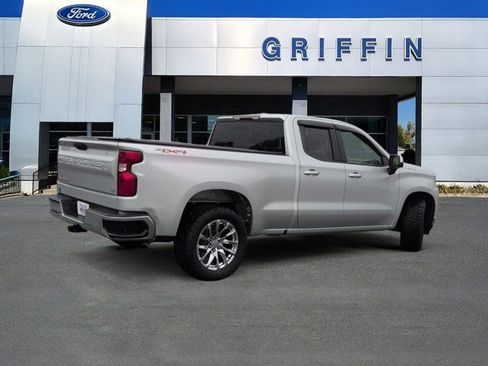 Used 2020 Chevrolet Silverado 1500 LT w/ Trailering Package AWD/4WD image 4