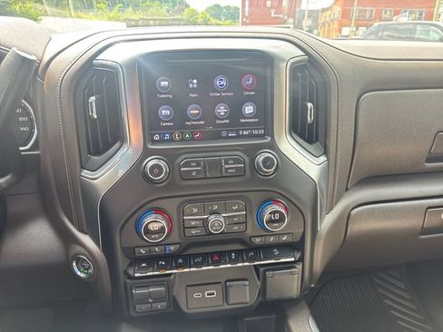 Used 2020 Chevrolet Silverado 1500 LTZ w/ LTZ Plus Package AWD/4WD image 15