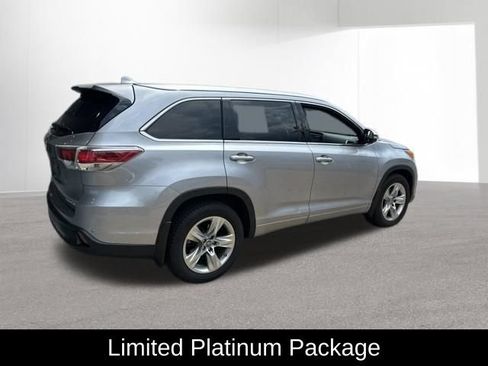 Used 2016 Toyota Highlander Limited Platinum AWD/4WD image 6
