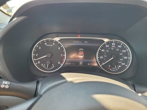 Certified 2025 Nissan Sentra SV FWD image 29