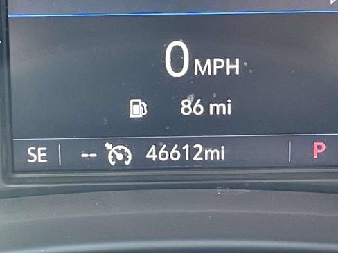 Used 2024 Buick Enclave Essence w/ Sport Touring Edition AWD/4WD image 22