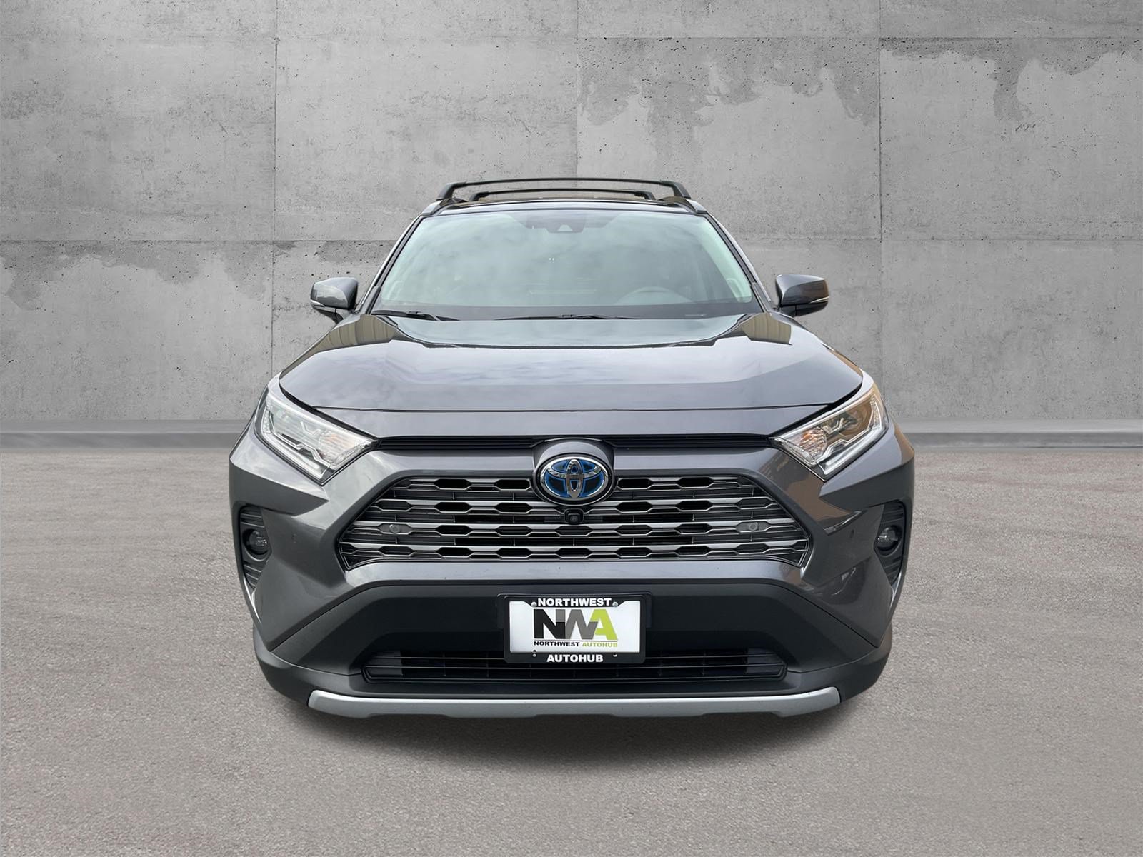 Used 2021 Toyota RAV4 Limited AWD/4WD image 5