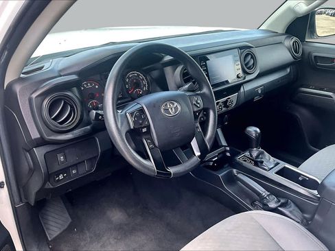Used 2022 Toyota Tacoma SR RWD image 17