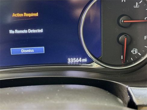 Used 2023 Chevrolet Traverse Premier image 13