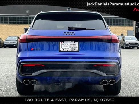 New 2025 Audi SQ5 Premium Plus image 4