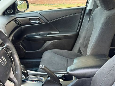 Used 2014 Honda Accord EX image 16