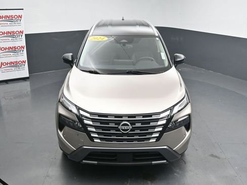 Used 2024 Nissan Rogue SL AWD/4WD image 31