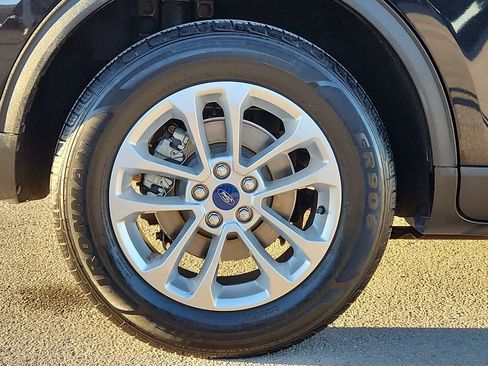 Used 2022 Ford Escape SE image 12