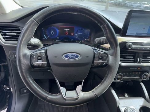 Used 2021 Ford Escape Titanium w/ Titanium Elite Package AWD/4WD image 9