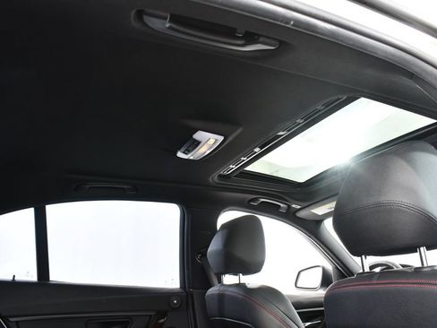 Used 2015 BMW 328i Sedan RWD image 18
