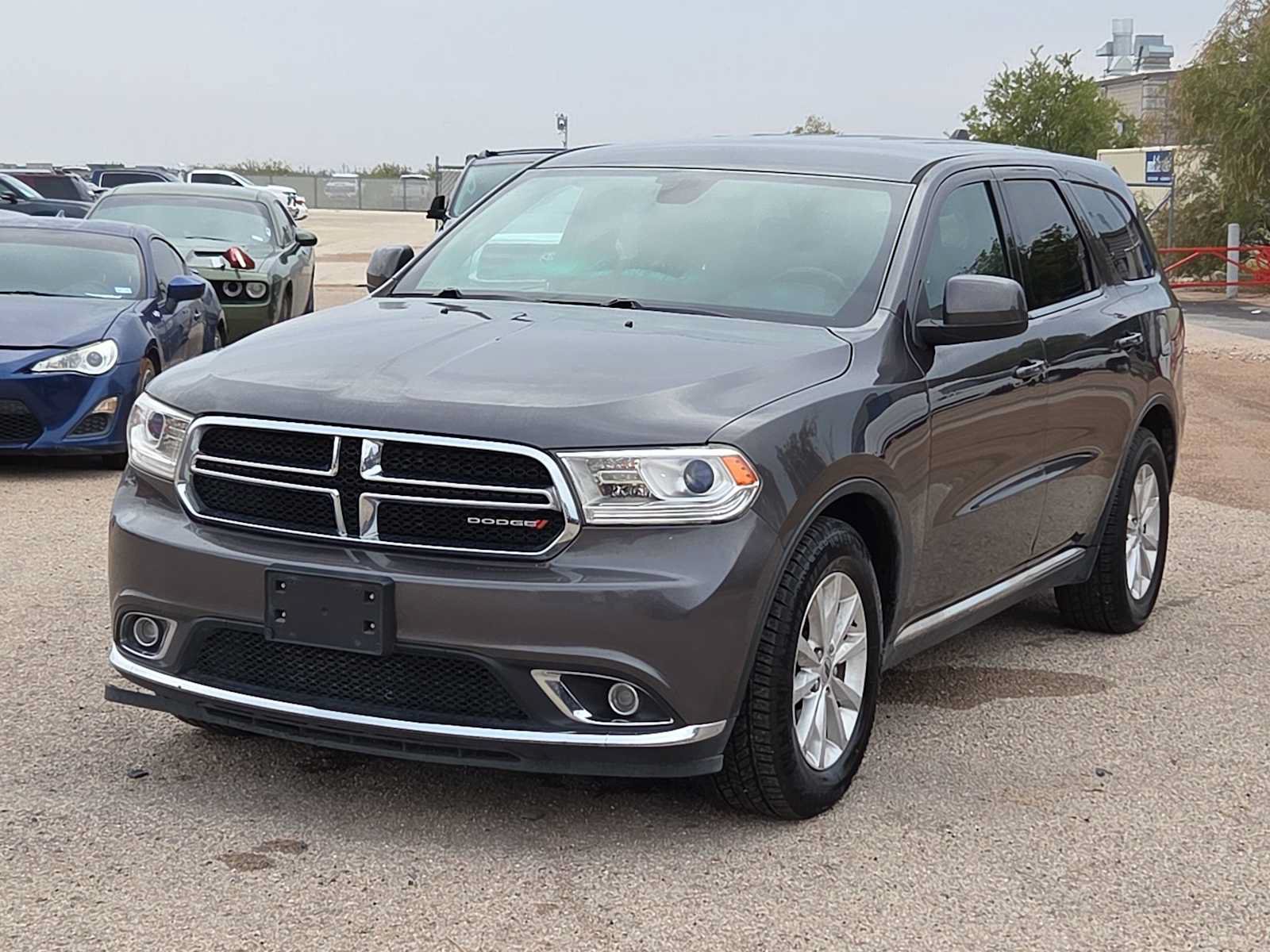 Used 2019 Dodge Durango SXT w/ 3rd Row Seating Group RWD image 3