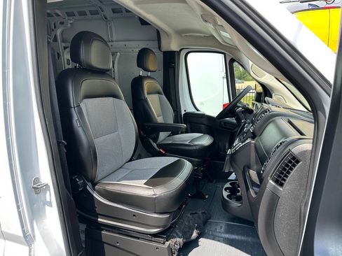 Used 2023 RAM ProMaster 2500 image 8