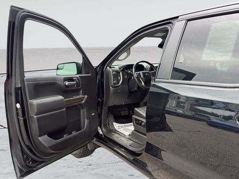 Used 2020 Chevrolet Silverado 1500 LT Trail Boss AWD/4WD image 24