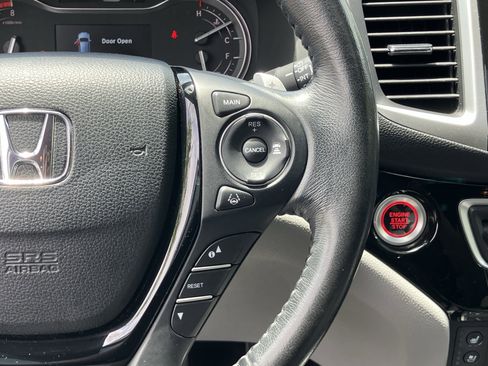 Used 2017 Honda Pilot Elite image 22