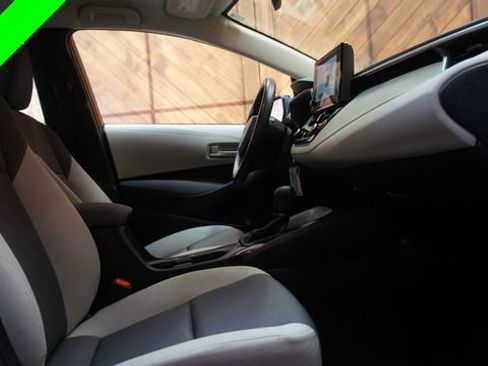 Used 2023 Toyota Corolla LE FWD image 46